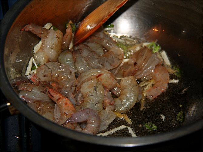 Рецепт жареного риса по-тайски - креветки