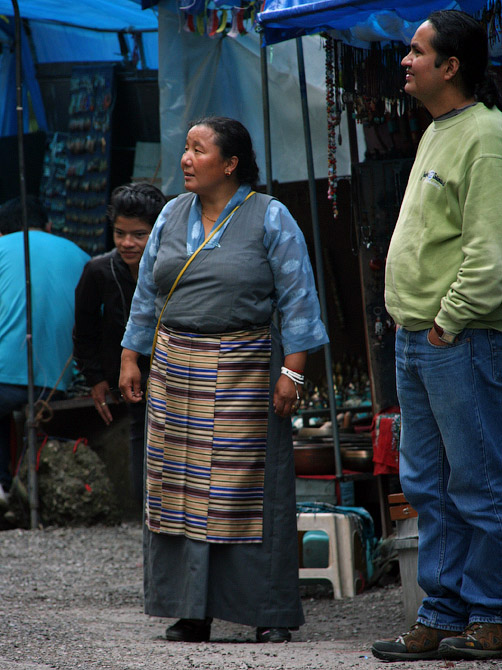 Тибетская женщина в Маклеод Ганже, Дарамсала, Индия